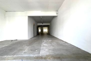 Bayu Tinggi Commercial Centre -Taipan