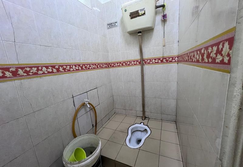 Bayu Tinggi Commercial Centre -Taipan