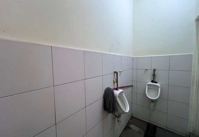 Bayu Tinggi Commercial Centre -Taipan