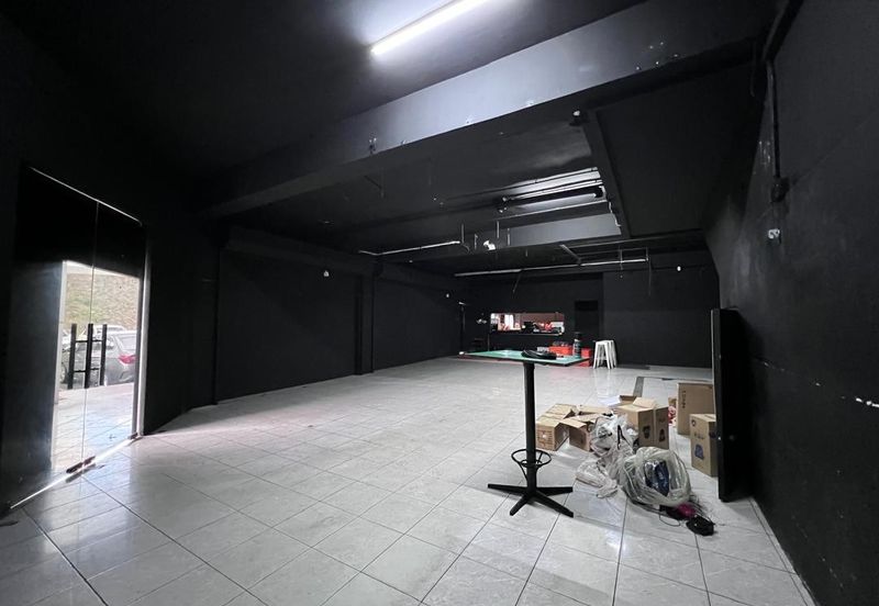 Bayu Tinggi Commercial Centre -Taipan