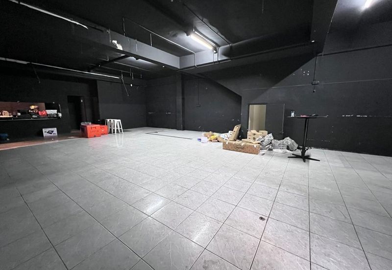 Bayu Tinggi Commercial Centre -Taipan