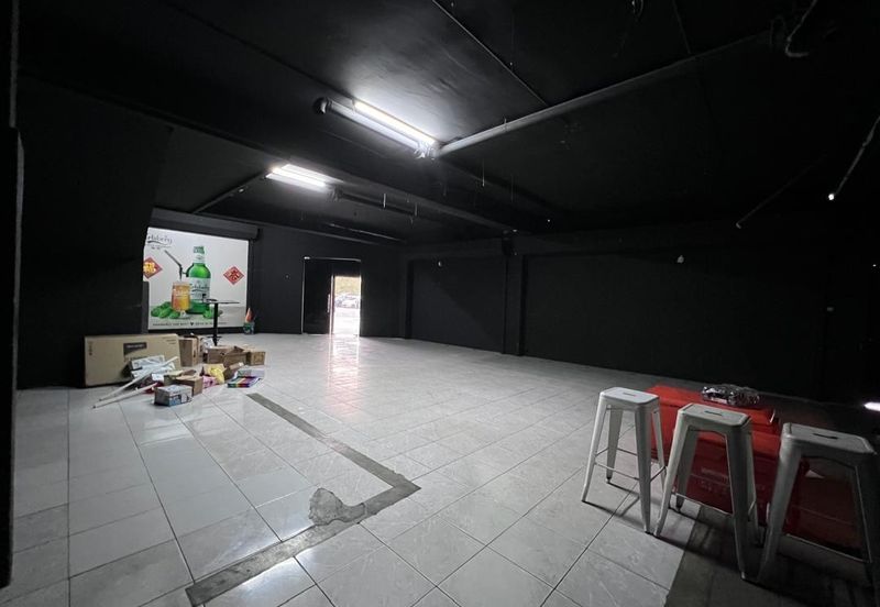 Bayu Tinggi Commercial Centre -Taipan