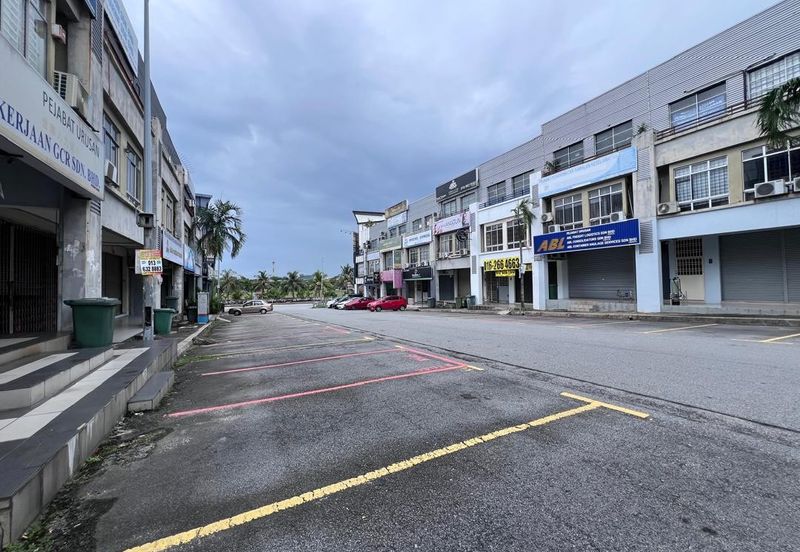 Bayu Tinggi Commercial Centre -Taipan