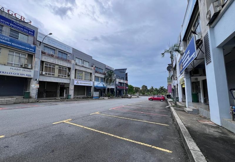 Bayu Tinggi Commercial Centre -Taipan