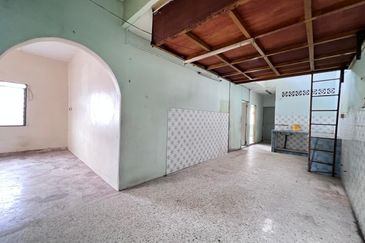 Taman Tepi Sungai ( Taman Teluk Pulai Indah )