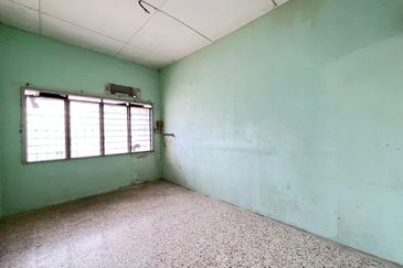 Taman Tepi Sungai ( Taman Teluk Pulai Indah )