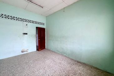 Taman Tepi Sungai ( Taman Teluk Pulai Indah )