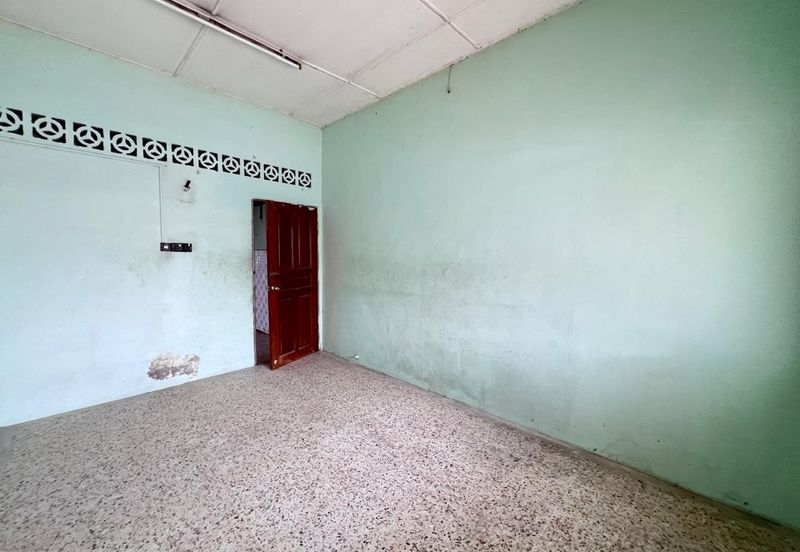 Taman Tepi Sungai ( Taman Teluk Pulai Indah )