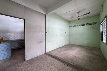 Taman Tepi Sungai ( Taman Teluk Pulai Indah )