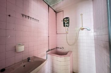 Taman Tepi Sungai ( Taman Teluk Pulai Indah )