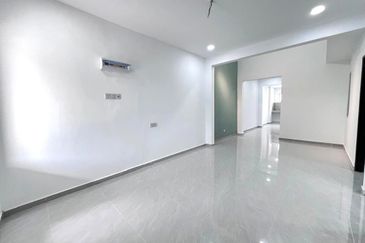 Taman Tepi Sungai ( Taman Teluk Pulai Indah )