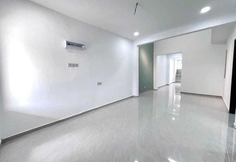 Taman Tepi Sungai ( Taman Teluk Pulai Indah )