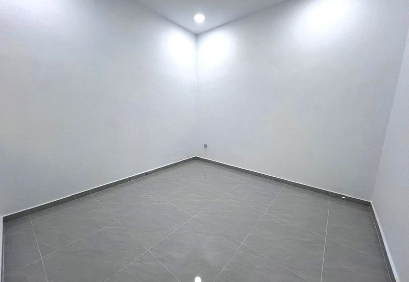 Taman Tepi Sungai ( Taman Teluk Pulai Indah )