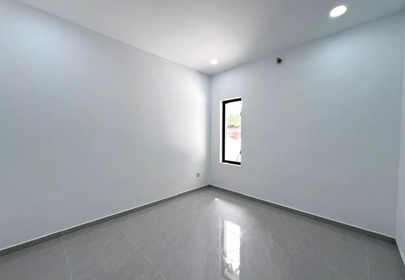 Taman Tepi Sungai ( Taman Teluk Pulai Indah )