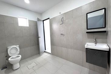 Taman Tepi Sungai ( Taman Teluk Pulai Indah )