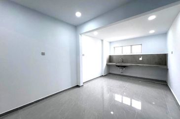 Taman Tepi Sungai ( Taman Teluk Pulai Indah )