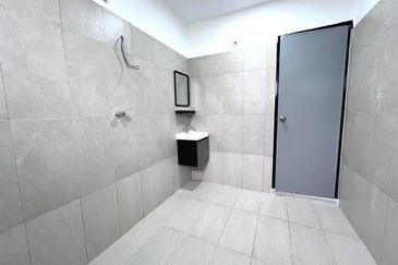 Taman Tepi Sungai ( Taman Teluk Pulai Indah )