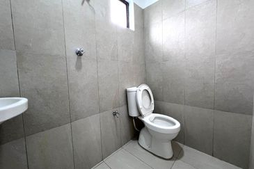 Taman Tepi Sungai ( Taman Teluk Pulai Indah )