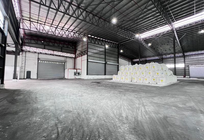 West Port, Pulau Indah