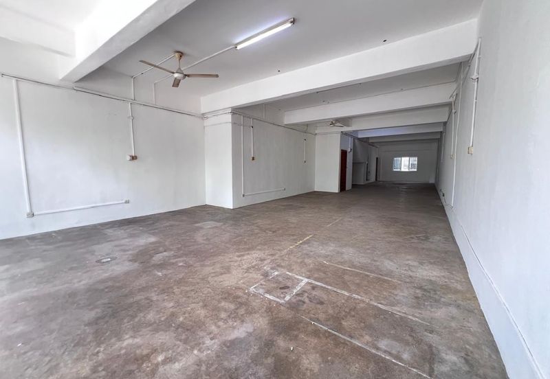 West Port, Pulau Indah