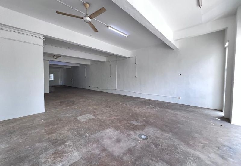 West Port, Pulau Indah