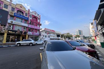 Jalan Stesen 1,Klang Double Storey Shop Lot  For Rent 