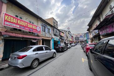 Jalan Stesen 1,Klang Double Storey Shop Lot  For Rent 