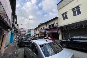 Jalan Stesen 1,Klang Double Storey Shop Lot  For Rent 