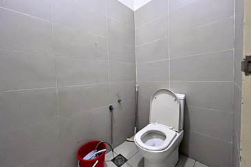 Gravit8 @ Klang South