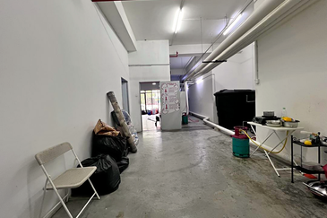 Gravit8 @ Klang South