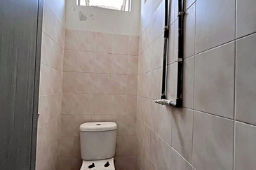 3rd Floor Shop @ Jalan Wangsa Delima 13 For Rent