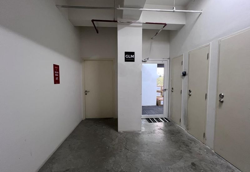 Gravit8 @ Klang South