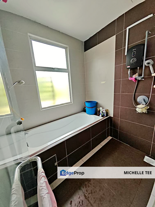 3 Storey Semi-D with Home Lift @ Canary Garden, Bandar Bestari, Selangor, Klang