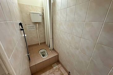 3rd Floor Shop @ Jalan Wangsa Delima 13 For Rent