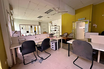 3rd Floor Shop @ Jalan Wangsa Delima 13 For Rent