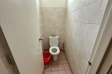 3rd Floor Shop @ Jalan Wangsa Delima 13 For Rent