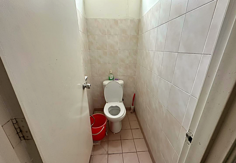 3rd Floor Shop @ Jalan Wangsa Delima 13 For Rent