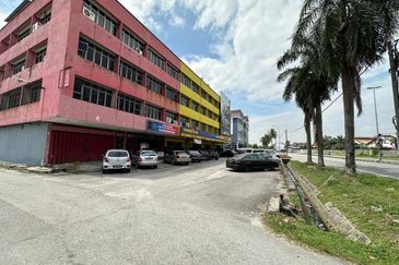 2.5 Miles Jalan Kapar