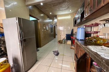 Taman Tepi Sungai ( Taman Teluk Pulai Indah )