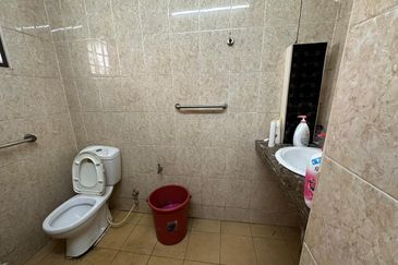 Taman Tepi Sungai ( Taman Teluk Pulai Indah )