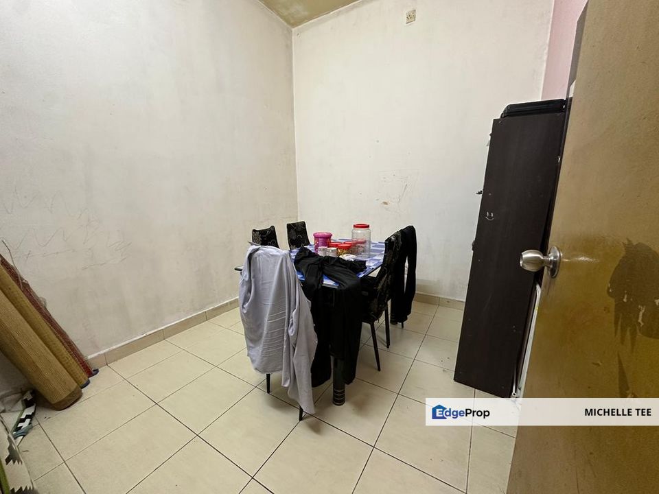 Tepi Sungai, Teluk Pulai, Port Klang Double Storey Terraced House For Sale, Selangor, Klang