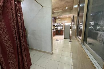 Taman Tepi Sungai ( Taman Teluk Pulai Indah )