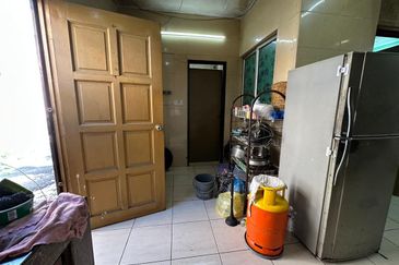 Taman Tepi Sungai ( Taman Teluk Pulai Indah )