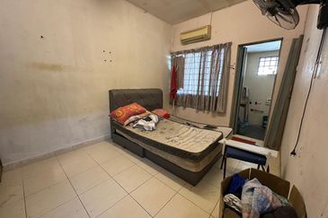 Taman Tepi Sungai ( Taman Teluk Pulai Indah )