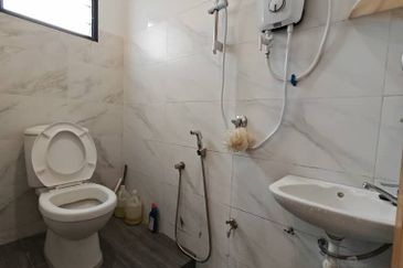 Persiaran Raja Muda Musa, Pelabuhan Klang