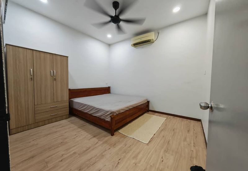 Persiaran Raja Muda Musa, Pelabuhan Klang