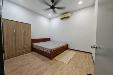 Persiaran Raja Muda Musa, Pelabuhan Klang