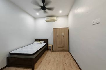 Persiaran Raja Muda Musa, Pelabuhan Klang