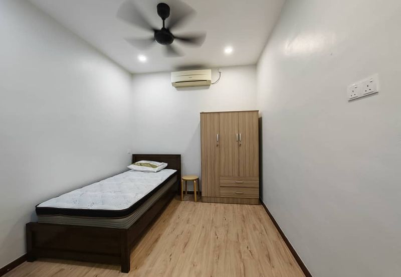 Persiaran Raja Muda Musa, Pelabuhan Klang