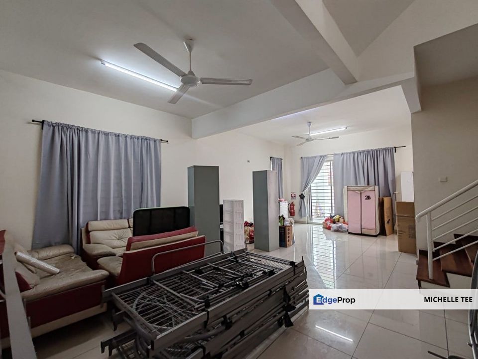 2.5 Storey End Lot @ Lorong Batu Nilam 20C, Bandar Bukit Tinggi 2, Selangor, Klang